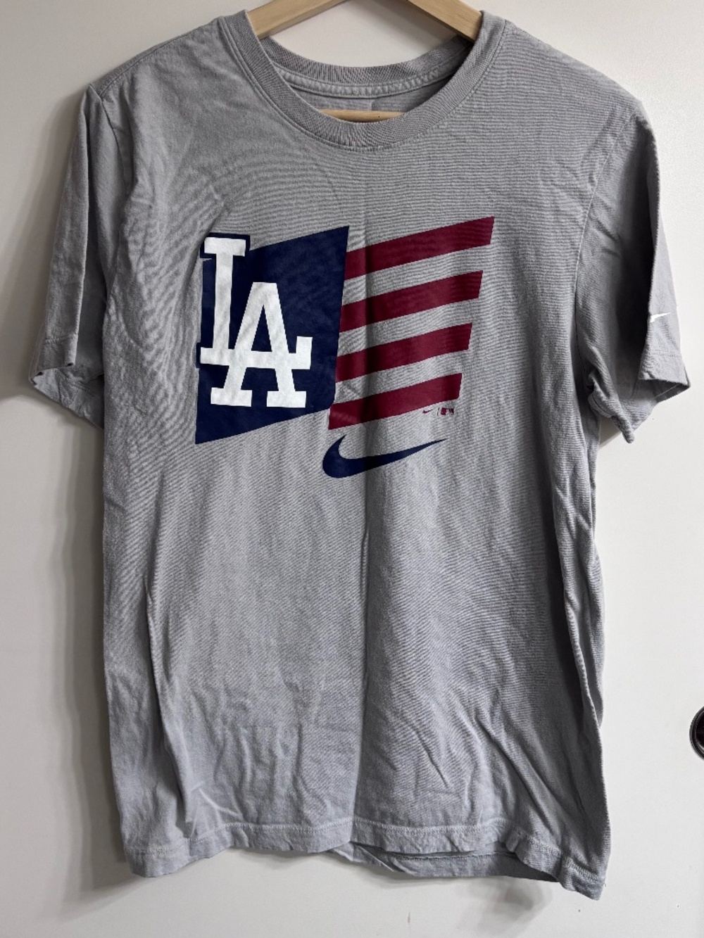Nike LA Dodgers Americana Flag T-Shirt Gray Small